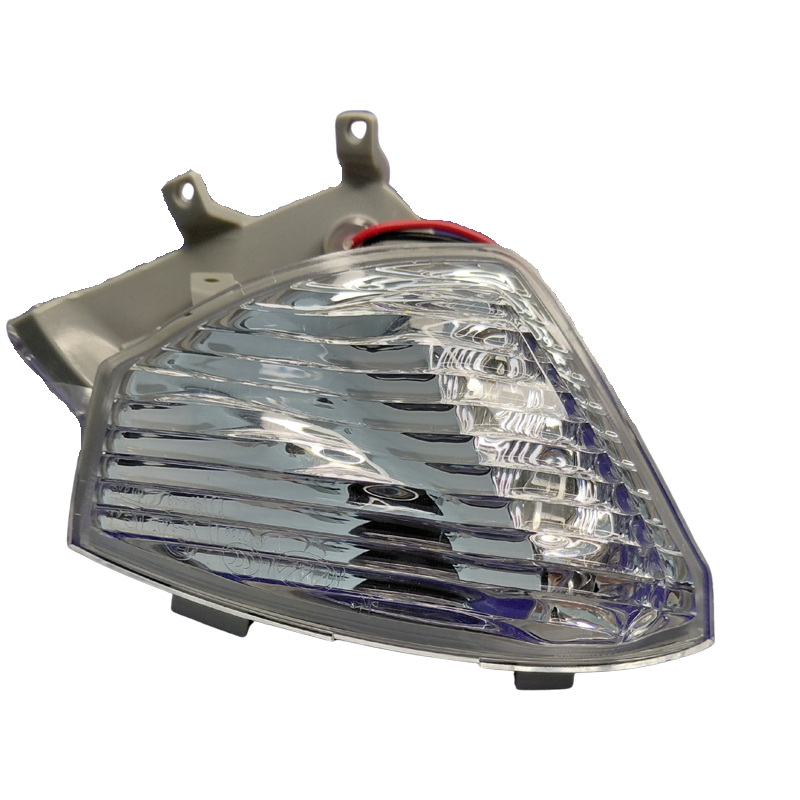 راهنما روی آینه راست لیفان 620